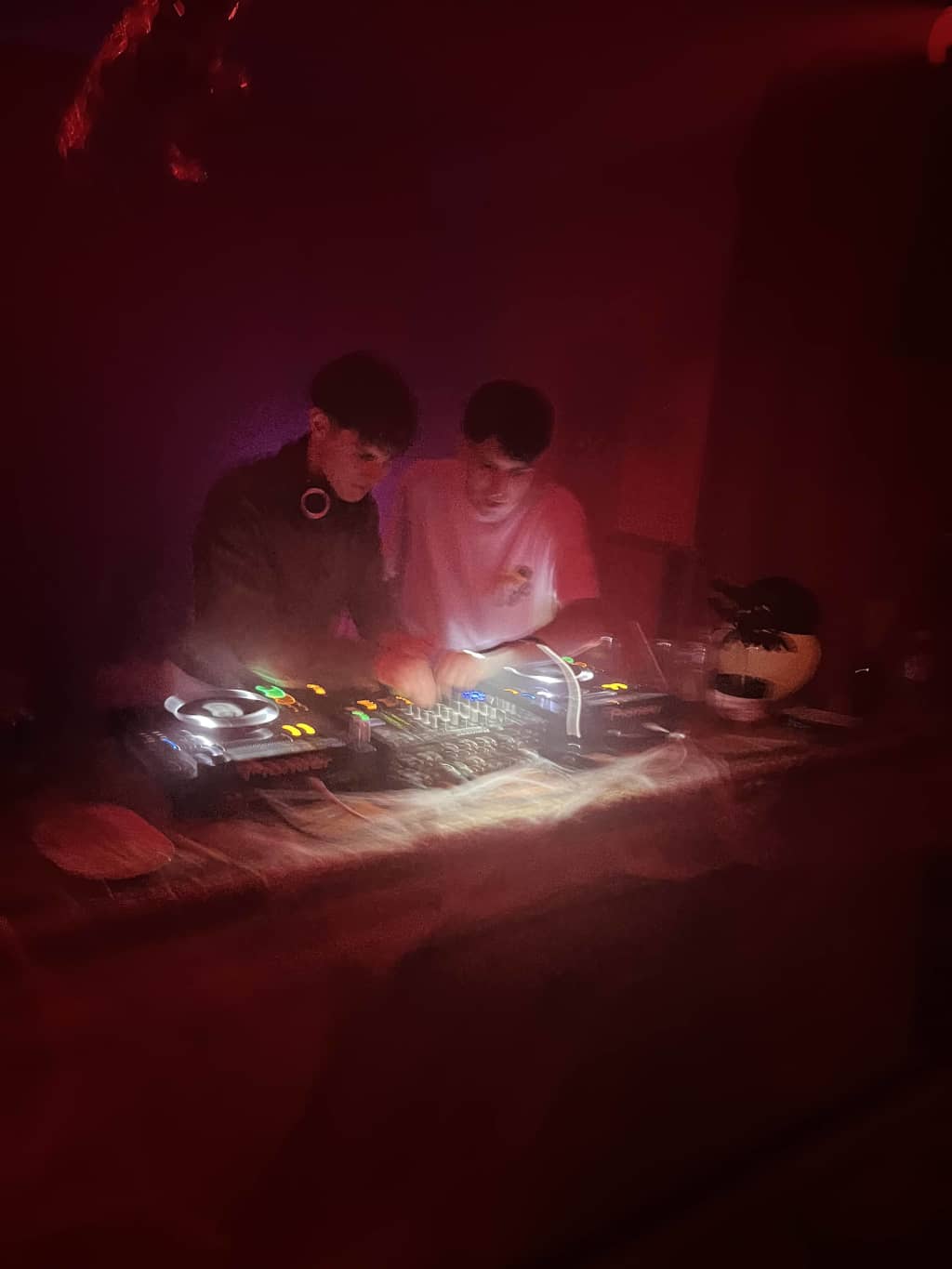 Yugiasha and Ed dropping some tunes