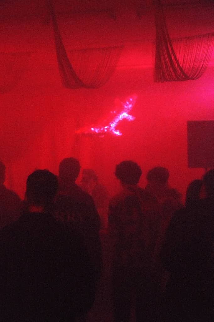 Room filled with red mist and a shiny croc